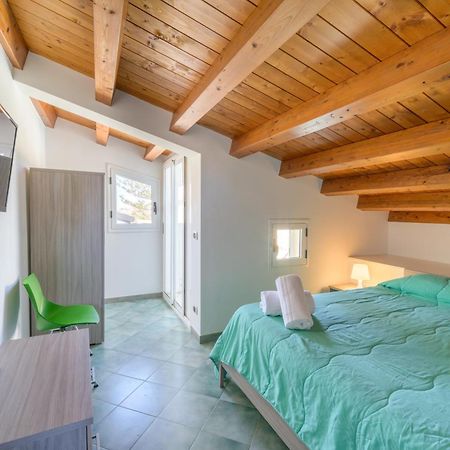 Archimede, Appartamento Con Vista In Centro A Marina Di Ragusa Exteriör bild