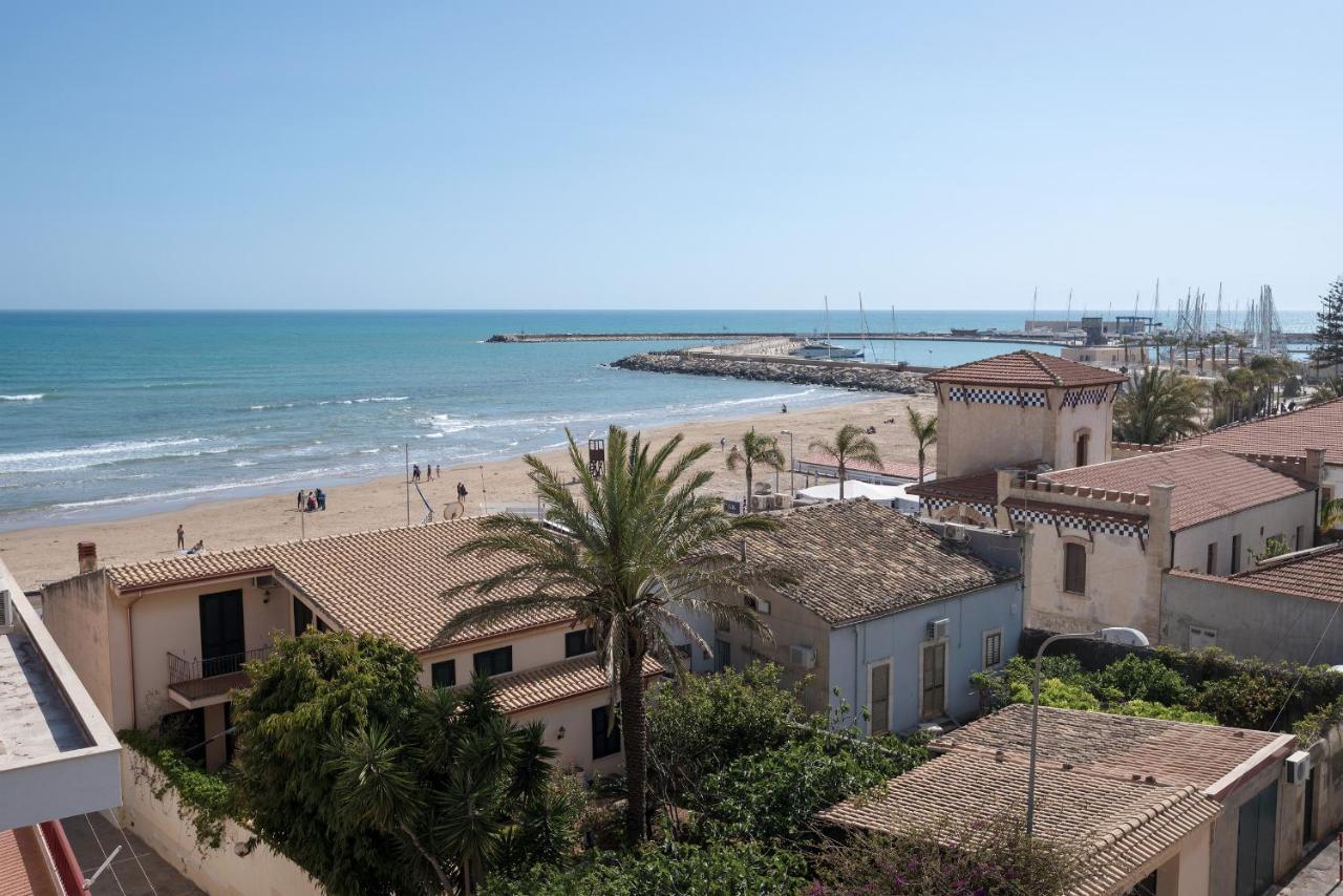 Archimede, Appartamento Con Vista In Centro A Marina Di Ragusa Exteriör bild