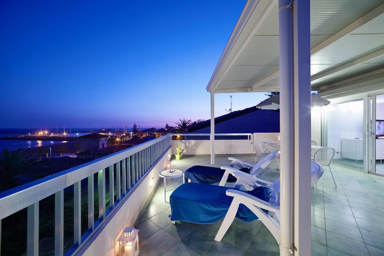 Archimede, Appartamento Con Vista In Centro A Marina Di Ragusa Exteriör bild