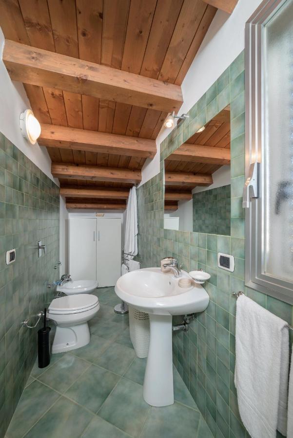 Archimede, Appartamento Con Vista In Centro A Marina Di Ragusa Exteriör bild