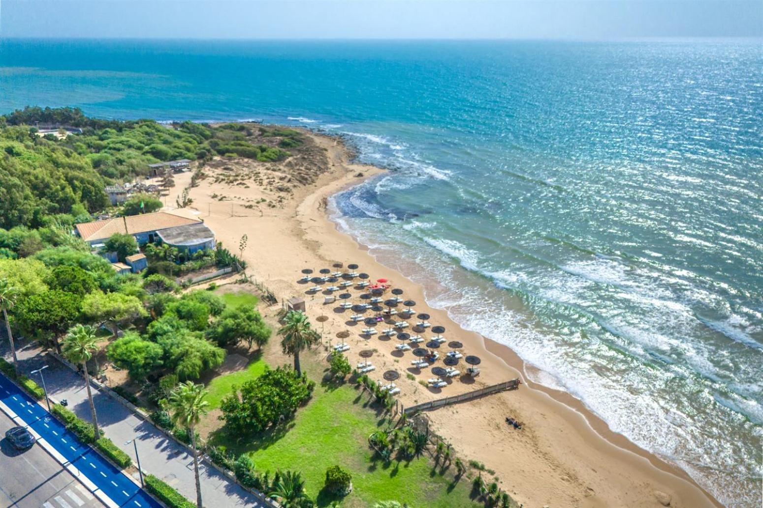 Archimede, Appartamento Con Vista In Centro A Marina Di Ragusa Exteriör bild